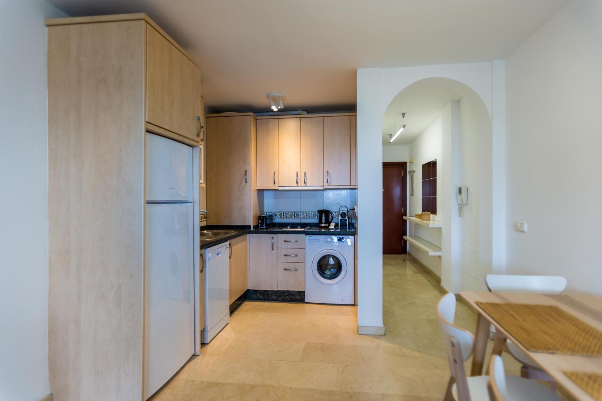 Bonito Apartamento En Primera Linea De Playa Естепона Екстериор снимка